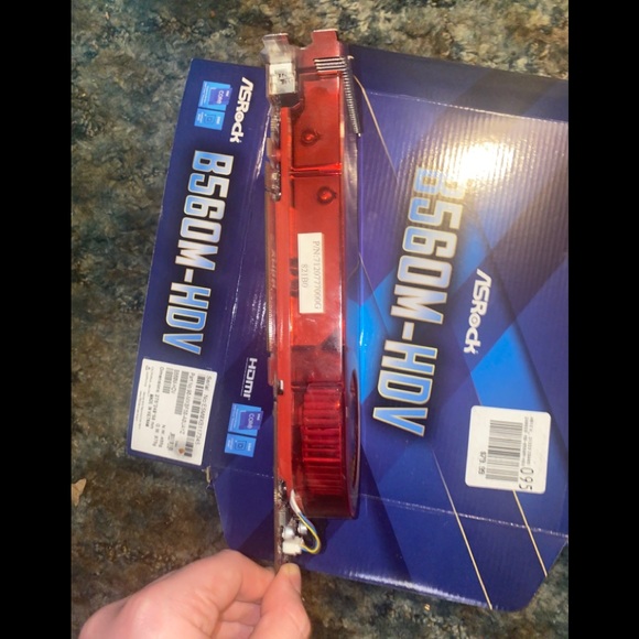 ATI Radeon 4870 - Picture 2 of 6